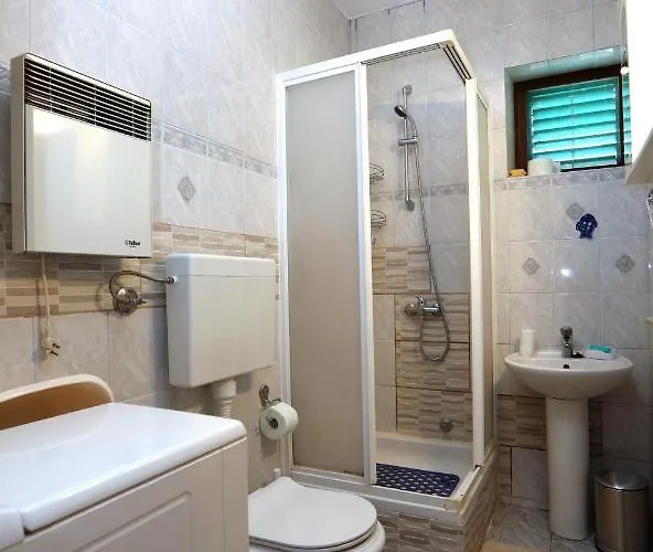 בית נופש Sea Relief שיבניק